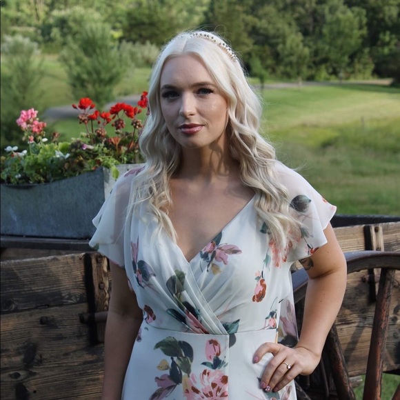 Jenny Yoo - Alanna - Obama Soft Sage Floral Print - Picture 4 of 5